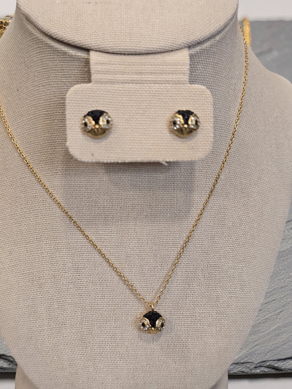 Kate Spade Penguin Pendant Necklace and Stud Earrings Jewelry Set